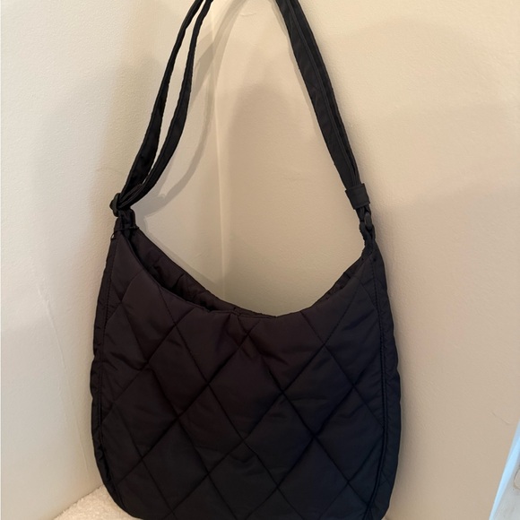 Vera Bradley Black Quilted Shoulder Bag - Picture 2 of 4